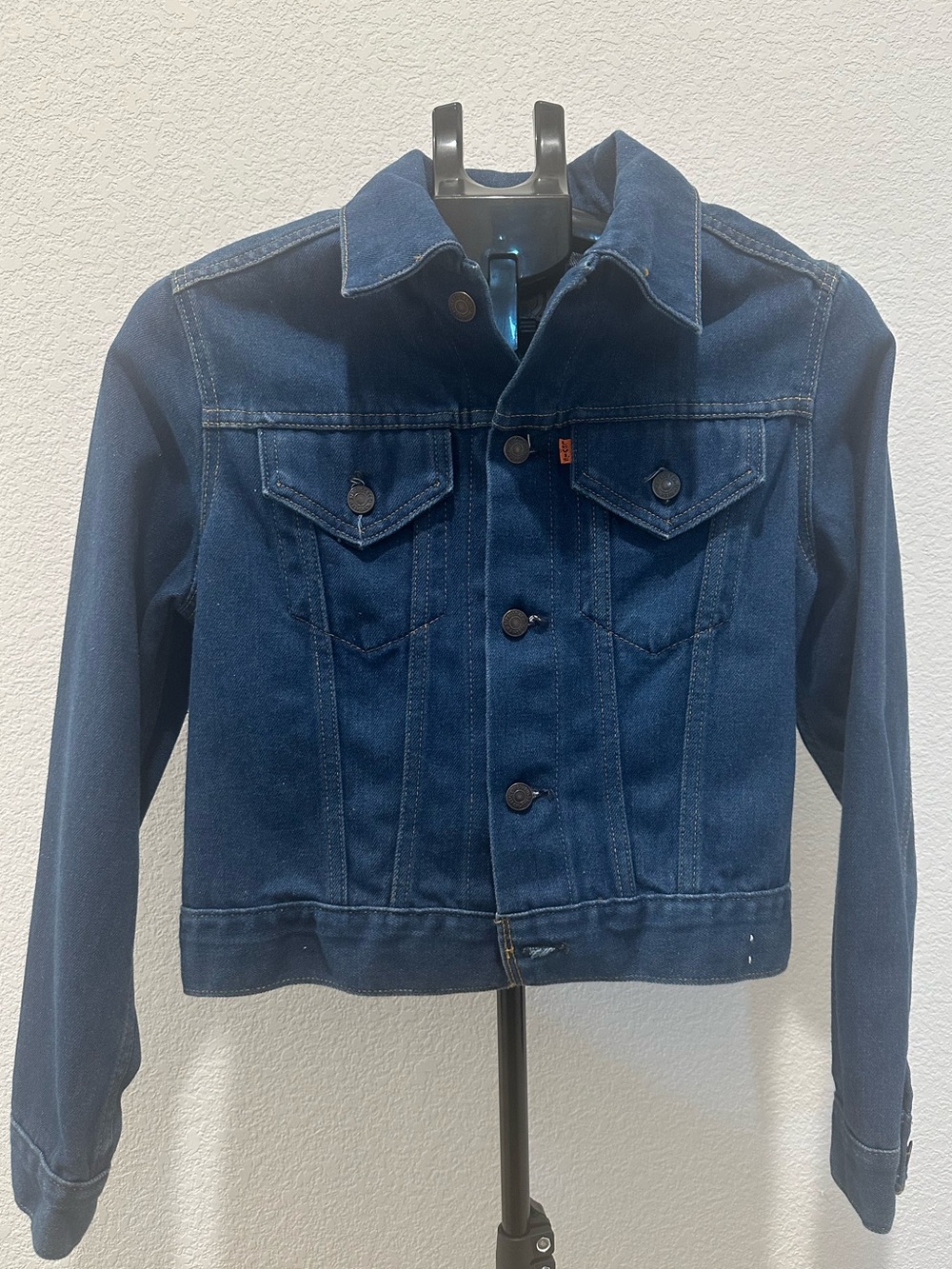 Levi’s Women’s Denim Trucker Jacket Dark Wash Classic Jean Jacket
